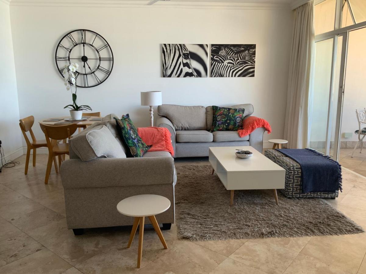702 Oyster Schelles Appartement Durban Buitenkant foto